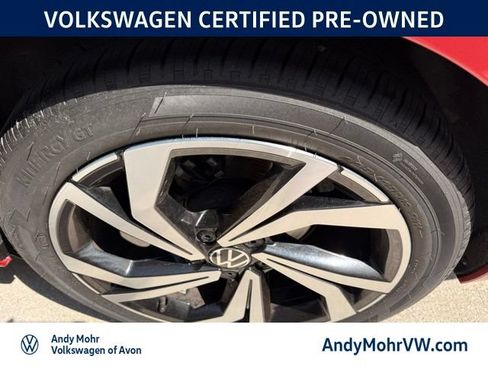 Used 2025 Volkswagen Jetta SEL FWD image 10