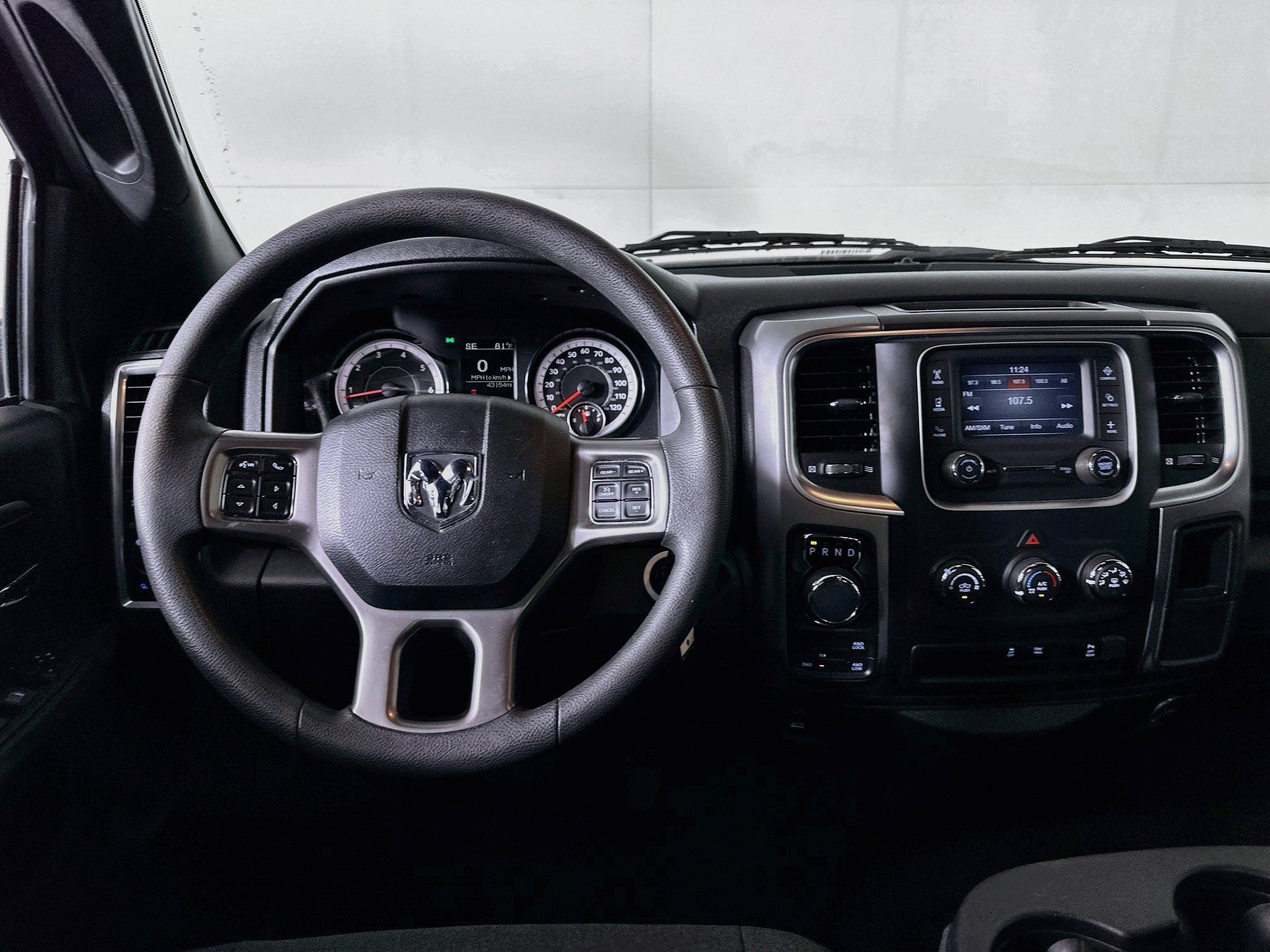Used 2024 RAM 1500 Warlock AWD/4WD image 17