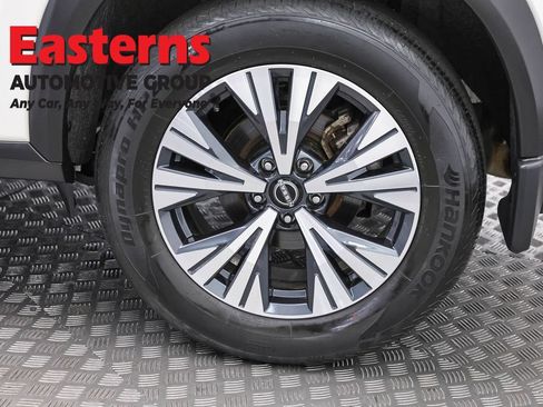 Used 2023 Nissan Rogue SV w/ SV Premium B Package AWD/4WD image 35