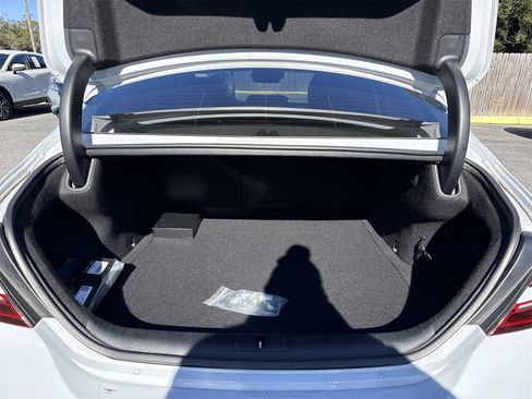 Used 2023 Genesis G70 2.0T w/ Sport Prestige Package image 32