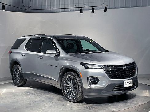 Used 2023 Chevrolet Traverse RS image 42