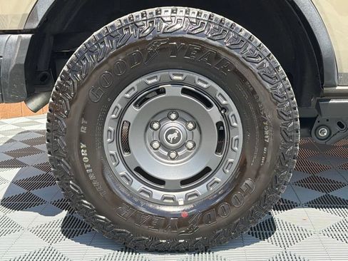 Used 2025 Ford Bronco Badlands w/ Sasquatch Package AWD/4WD image 20