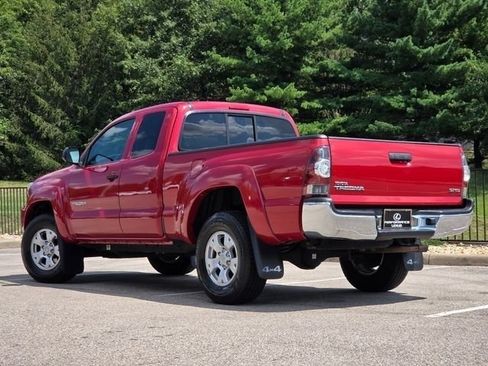 Used 2013 Toyota Tacoma 4x4 Access Cab w/ SR5 Pkg image 24