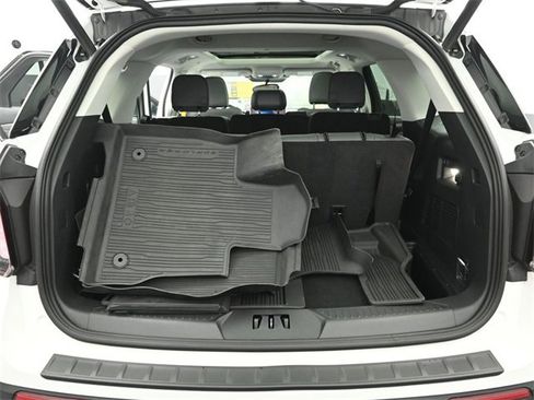 Certified 2025 Ford Explorer Active w/ Active Comfort Package image 25