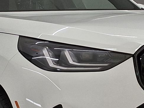 New 2026 BMW X3 xDrive30 w/ M Sport Package AWD/4WD image 9
