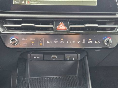 Certified 2023 Kia Niro Wind w/ Wind Preserve Package FWD image 18