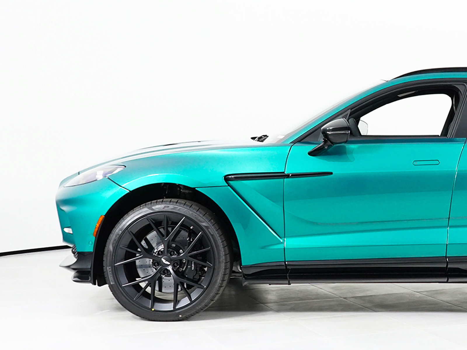 New 2026 Aston Martin DBX 707 AWD/4WD image 12