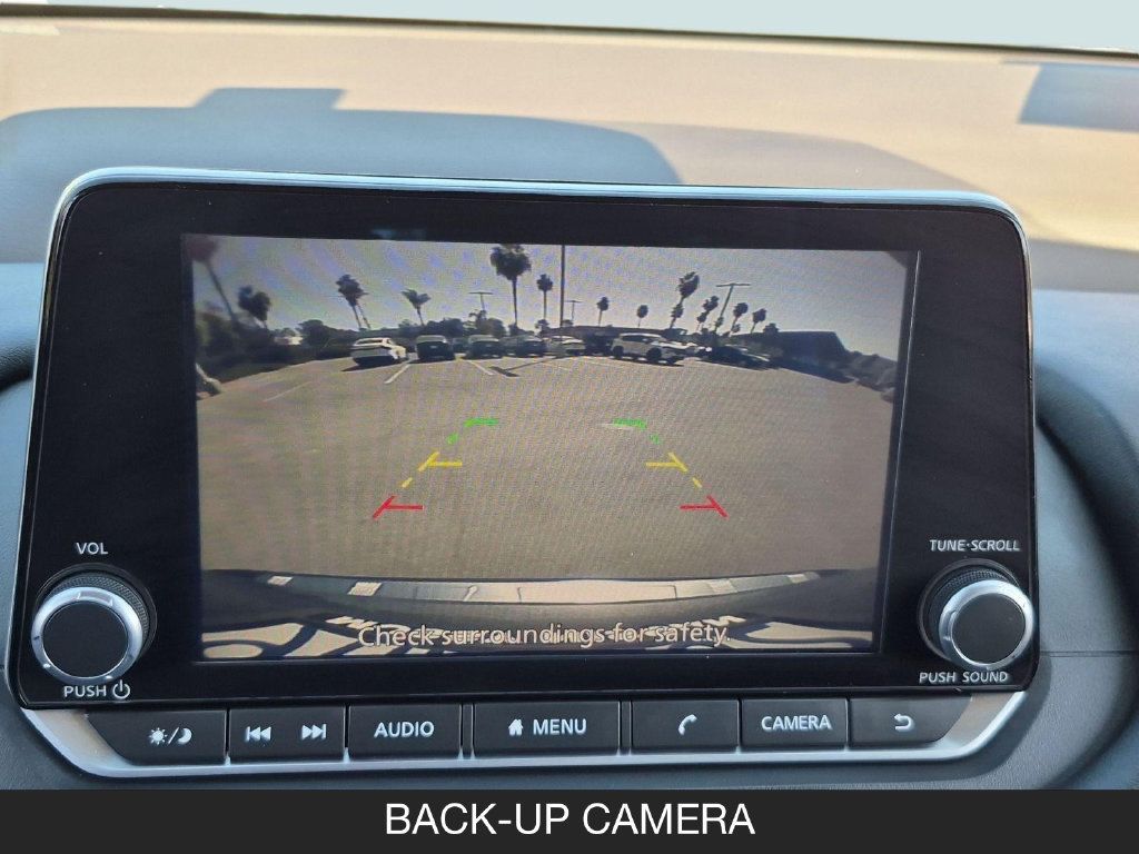 Used 2023 Nissan Rogue SV FWD image 21