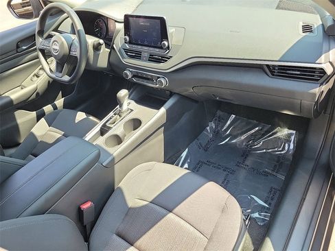 New 2025 Nissan Altima 2.5 S image 11