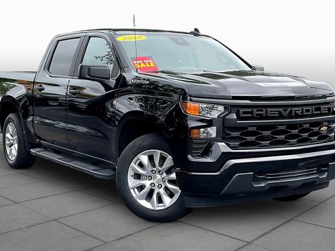 Used 2023 Chevrolet Silverado 1500 Custom RWD image 3