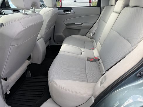 Used 2012 Subaru Forester 2.5X Premium w/ All-Weather Pkg AWD/4WD image 8
