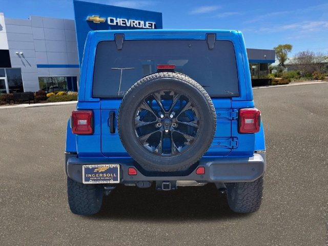Used 2021 Jeep Wrangler Unlimited Sahara w/ Cold Weather Group AWD/4WD image 24