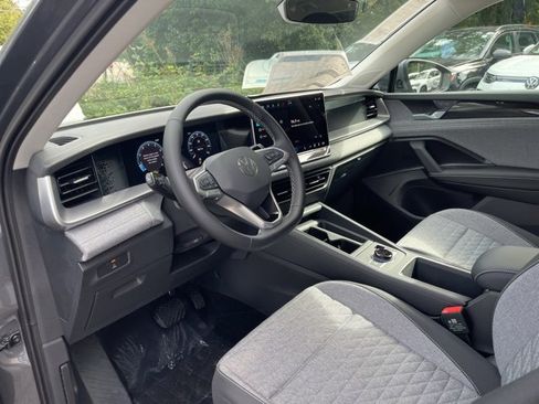 New 2025 Volkswagen Tiguan S image 6