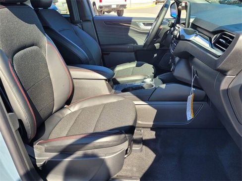 New 2025 Ford Escape ST-Line w/ Equipment Group 301A image 17