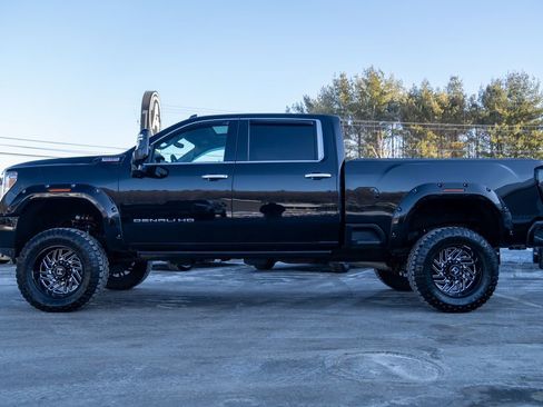 Used 2020 GMC Sierra 2500 Denali w/ Denali Ultimate Package image 3