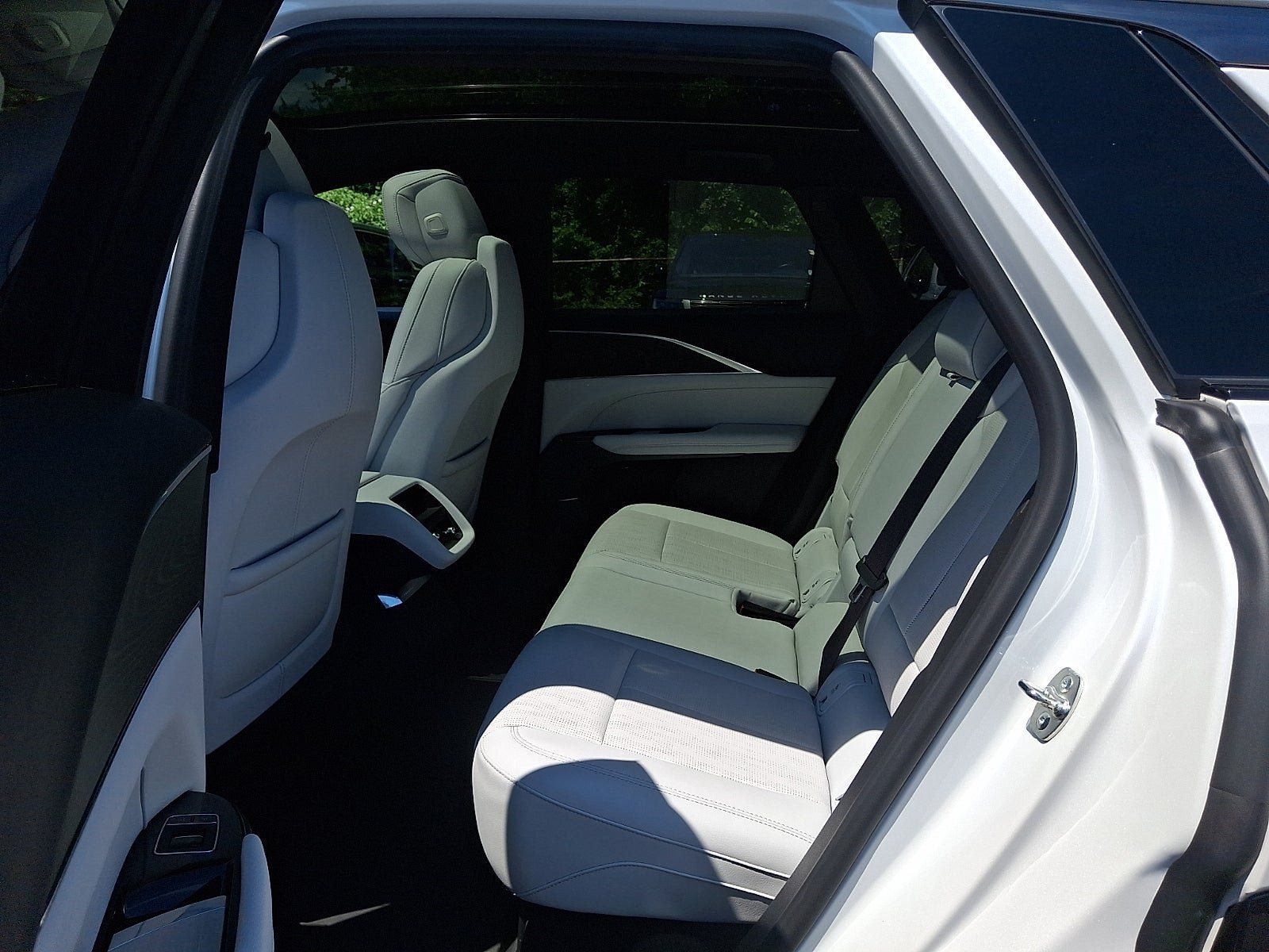 Certified 2024 Cadillac Lyriq Sport AWD/4WD image 23