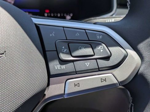 New 2026 Volkswagen Taos SE FWD image 27