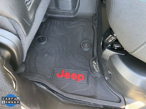 Used 2022 Jeep Wrangler Unlimited Rubicon 4xe w/ Cold Weather Group image 26