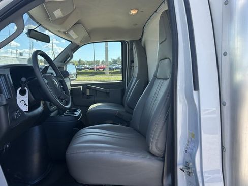 New 2025 Chevrolet Express 3500 w/ Power Convenience Package image 6