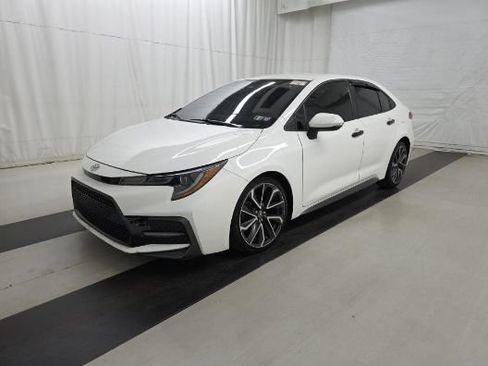 Used 2020 Toyota Corolla SE FWD image 2