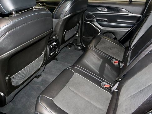 Used 2022 Jeep Grand Cherokee Trailhawk image 23