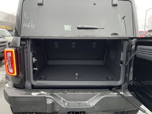 New 2025 Ford Bronco Outer Banks w/ Sasquatch Package image 23