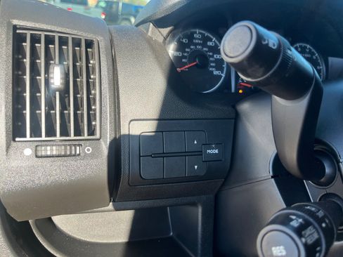 Used 2014 RAM ProMaster 2500 w/ Interior Convenience Group image 26