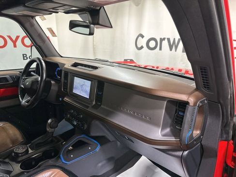 Used 2023 Ford Bronco Outer Banks image 13