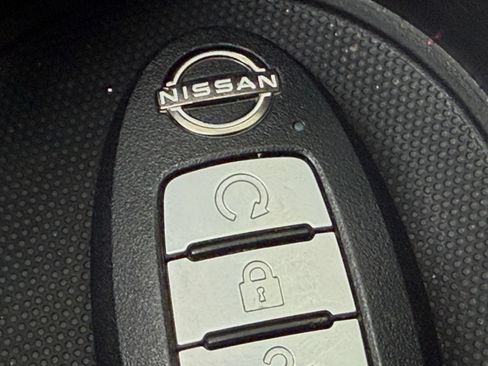 Used 2025 Nissan Altima 2.5 SV FWD image 24