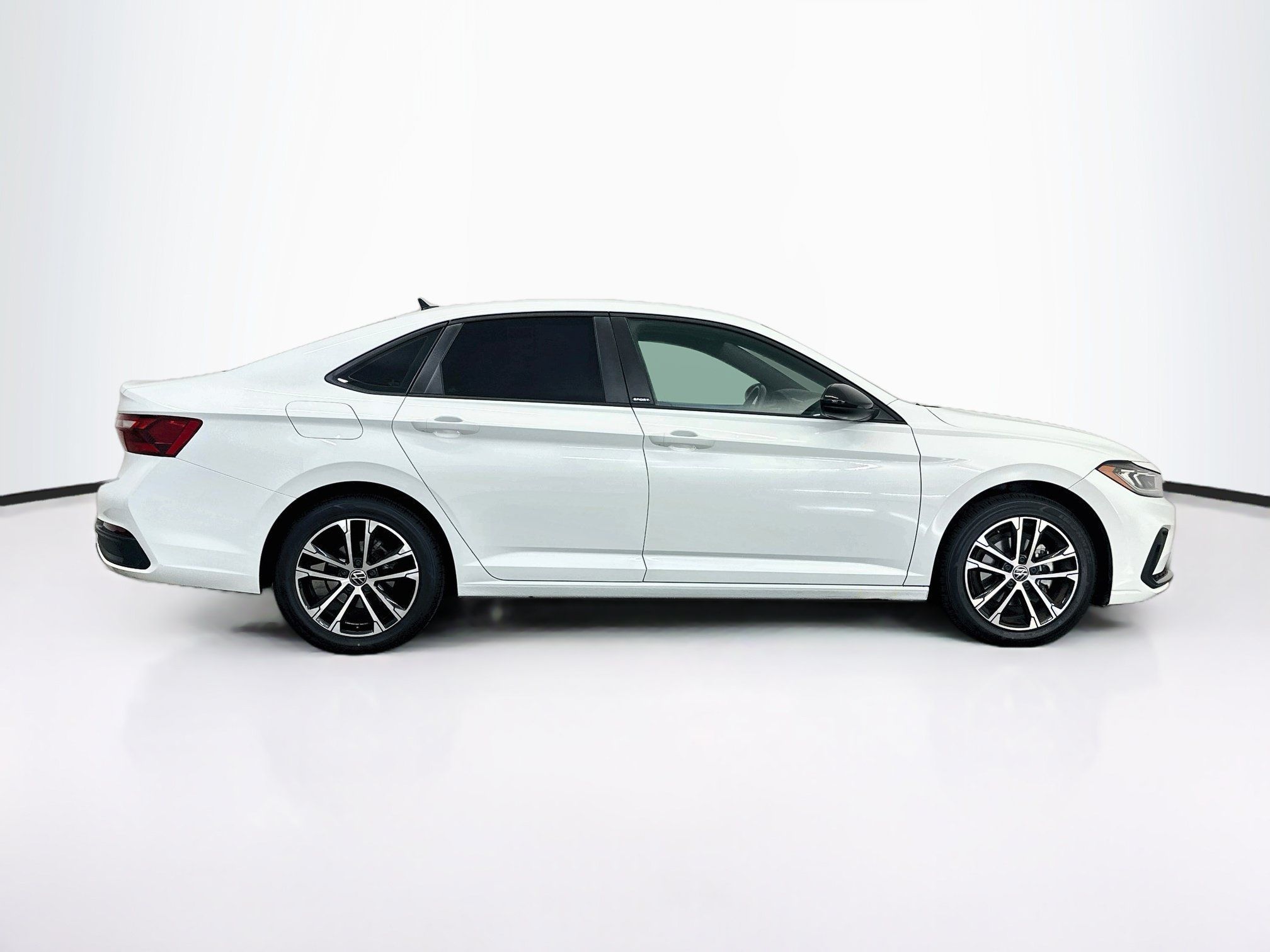 Used 2025 Volkswagen Jetta Sport FWD image 10
