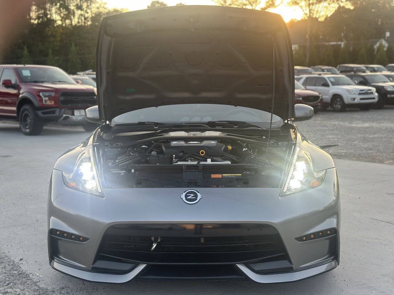 Used 2009 Nissan 370Z Coupe RWD image 11