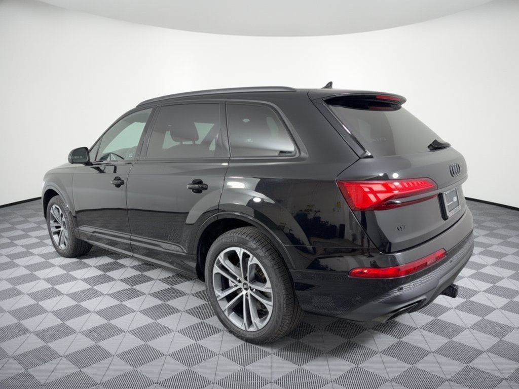 Certified 2026 Audi Q7 2.0T Premium AWD/4WD image 3
