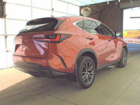 Used 2023 Lexus NX 250 FWD w/ Towing Package (2000 Lbs) image 2