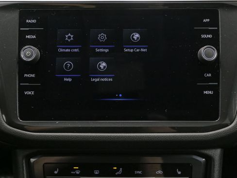 Used 2022 Volkswagen Tiguan SE image 25