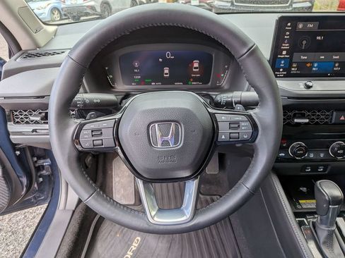 Used 2023 Honda Accord Touring image 9