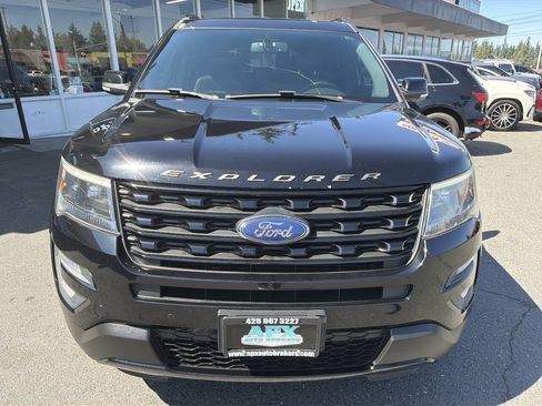 Used 2017 Ford Explorer Sport AWD/4WD image 9