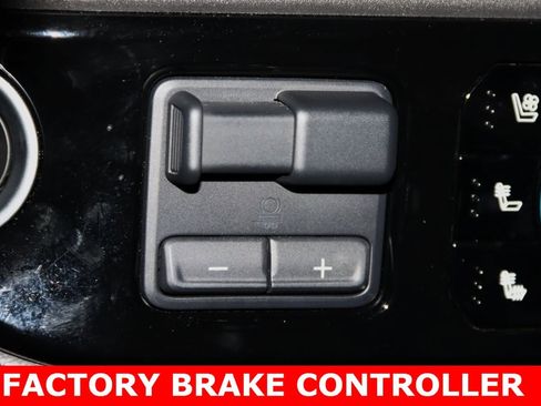 Used 2022 Chevrolet Silverado 1500 ZR2 w/ Technology Package image 17