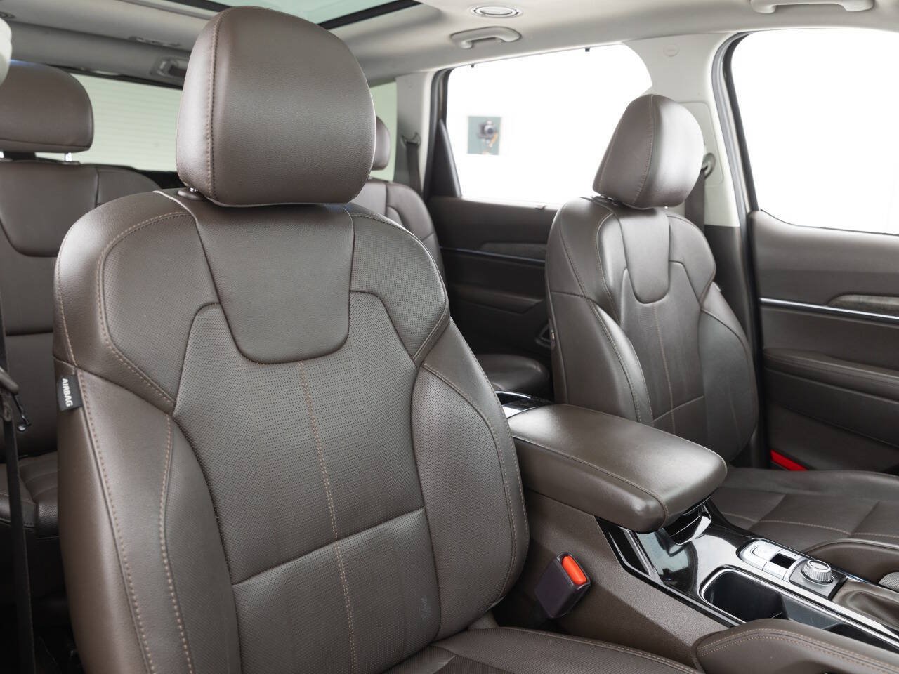 Used 2020 Kia Telluride SX w/ Towing Package AWD/4WD image 26