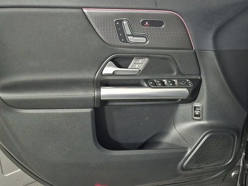 Used 2021 Mercedes-Benz GLA 250 4MATIC image 14