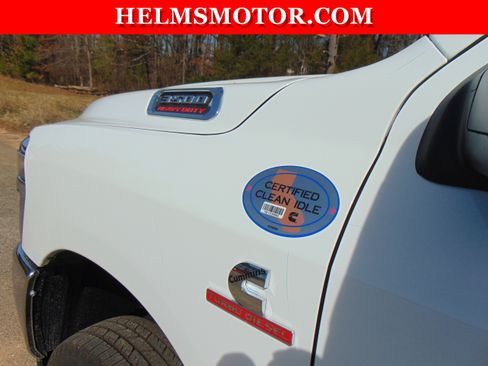 New 2026 RAM 3500 Tradesman AWD/4WD image 17
