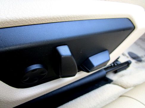 Used 2014 BMW 328d xDrive Sedan image 32