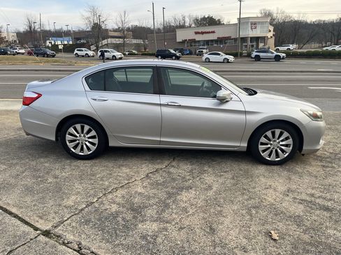Used 2014 Honda Accord EX image 4