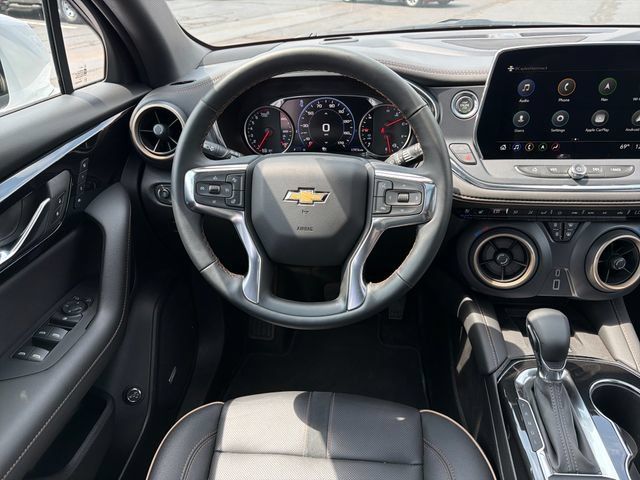 Used 2025 Chevrolet Blazer Premier w/ Driver Confidence II Package AWD/4WD image 32