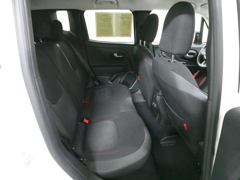 Used 2023 Jeep Renegade Trailhawk AWD/4WD image 29