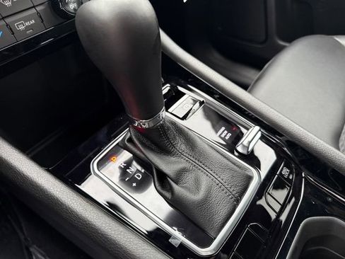 New 2026 Jeep Compass Latitude image 26