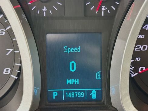 Used 2010 Chevrolet Equinox LS image 12