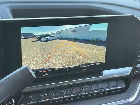 Used 2024 GMC Sierra 1500 SLT image 28