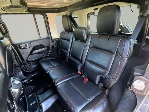 Used 2021 Jeep Wrangler Unlimited Rubicon AWD/4WD image 26