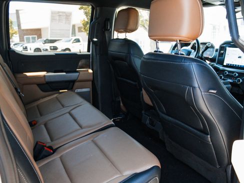 Used 2022 Ford F150 Lariat w/ Bed Utility Package RWD image 27