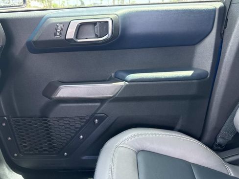 Used 2021 Ford Bronco First Edition AWD/4WD image 23